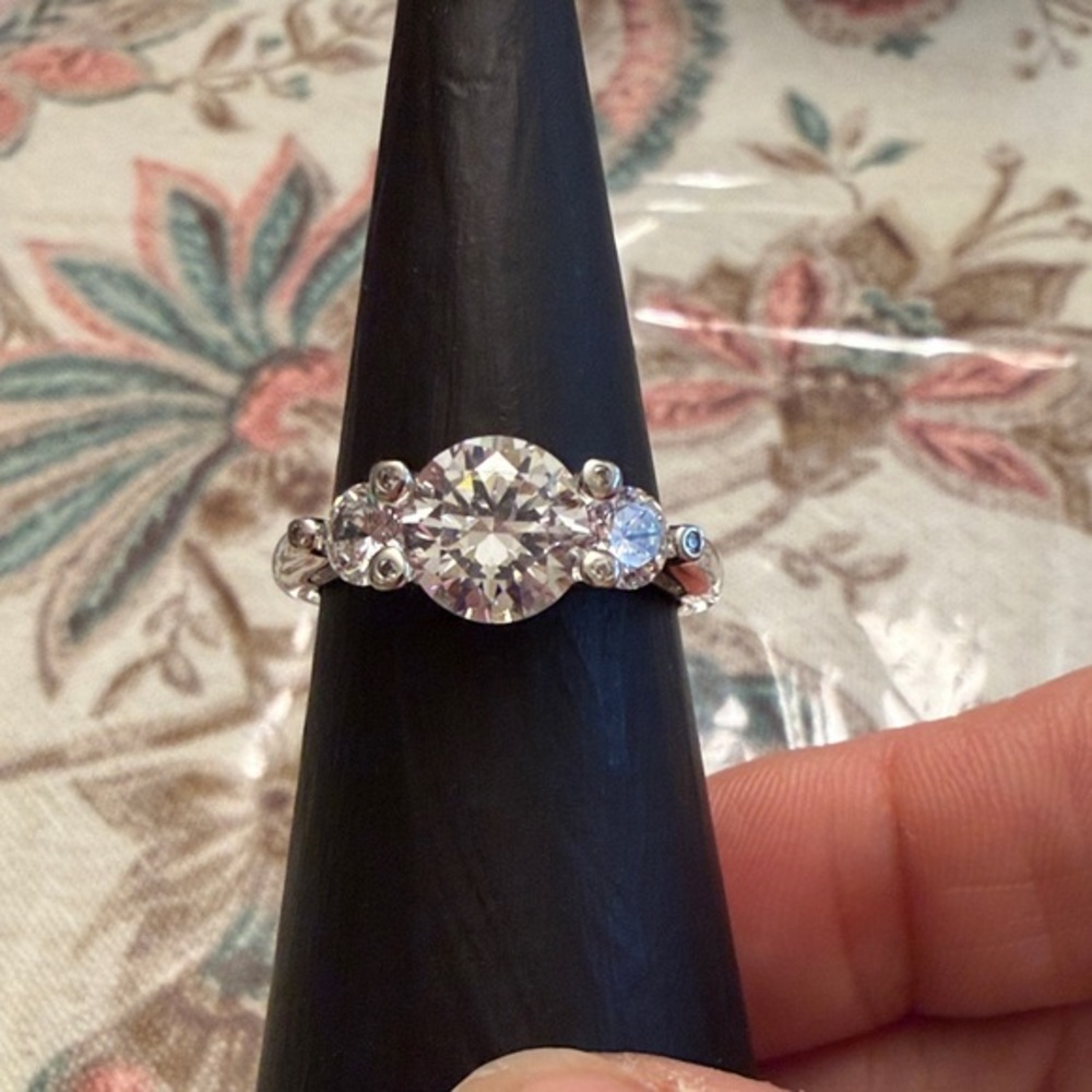 JTV vintage Sterling Silver 3 stone ring!